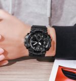 SKMEI 1742 Reloj electrónico a prueba de golpes deportivo luminoso con pantalla digital LED de cuatro pantallas para hombres - Imagen 2
