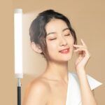 G10 Handheld RGB Chin and Neck Wrinkle Light Fill Light LED Video Light, Standard Version - Imagen 2