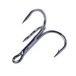 HENGJIA 20 PCS Classic Black High Carbon Steel Pesca Anzuelos triples de tres mandíbulas - Imagen 2