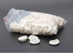 Guantes de extensión de cejas de látex de goma antiestático desechables de 50 Uds., Accesorios prácticos para herramientas de extensión de pestañas - Imagen 3