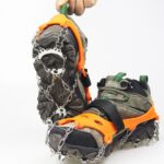 1 par de 23 picos de crampones para caminar al aire libre en invierno, pesca en hielo, zapatos de nieve, picos, tamaño:, M Orange - Imagen 3