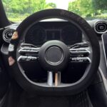 Cubierta de volante antideslizante cálida de felpa con patrón de dibujos animados universal de coche estilo D, diámetro: 38 cm, D Style