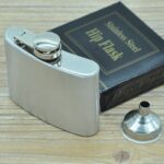 Petaca portátil de acero inoxidable salvaje de 112 ml (4 oz) para deportes al aire libre, práctica para viajes en casa (con embudo pequeño) (Plata 112 ml (4 oz)), 112mL (4oz) - Imagen 2