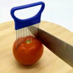 Herramientas de cocina con aguja para carne, soporte para cortador de cebolla y verduras de acero inoxidable, Blue
