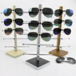 Soporte de exhibición del estante de las gafas de sol del marco de exhibición de los vidrios de madera de roble - Imagen 4