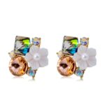 Moda para mujer Cristal de color con incrustaciones chapadas en oro con aretes de flores blancas