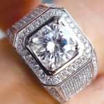 Anillo de plata con microinserto de diamantes de imitación de moda, tamaño EE. UU.: 13, diámetro: 22,3 mm, perímetro: 70 mm
