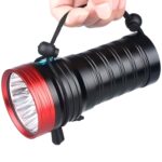 3 Marchas, DB18 18xT6, Flujo Luminoso: Linterna LED 5400lm, con 4 Baterías 18650