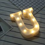 Luz navideña LED colgante de pie blanca cálida con pilas secas, U