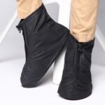 Moda PVC antideslizante impermeable cubierta de zapato de suela gruesa Tamaño: M, Size: M