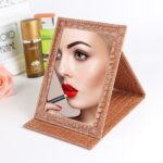 Espejo de maquillaje de cuero con soporte cuadrado, espejo cosmético portátil con patrón de cocodrilo, 2 uds., Brown S 12x17.5x1.6CM