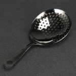 Equipo de coctelería con cuchara y filtro de hielo de acero inoxidable, Black With Holes