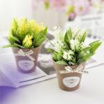 2 uds flores falsas hierba con flores artificiales en maceta de plástico para decoración rústica de jardín y granja - Imagen 4