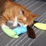 2 uds., juguetes con hierba gatera para rechinar los dientes, divertido juguete interactivo de peluche para gatos, gatitos y mascotas, juguete para masticar, garras, mordedura de pulgar, menta para gatos - Imagen 4