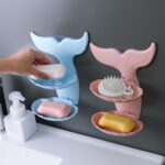 Caja de jabón de doble capa sin perforaciones para baño, sin rastro, soporte para jabón de drenaje para colgar en la pared, entrega de colores aleatorios