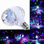 E27 6W LED doble cabeza colorida bombilla giratoria bola mágica luz de escenario lámpara de proyección láser
