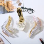 Zapatillas de tacón alto con diamantes de 14 cm para mujer Sandalias gruesas con parte inferior antideslizante impermeables y cristalinas, 34 - Imagen 3