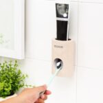 ECOCO Paja de trigo Adhesivos sin costura montados en la pared Pasta de dientes automática perezosa