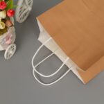 Bolsa de papel Kraft elegante de 10 piezas con asas para bodas/fiestas de cumpleaños/joyas/ropa, 12x15x6cm - Imagen 4
