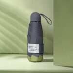 LY-0621 Paraguas de cinco pliegues y ocho huesos Paraguas de protección solar con pegamento negro simple, Eight-bone Matcha Green