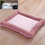 Almohadillas de nido de seda de hielo de verano, almohadilla fresca multifuncional para perros y gatos de tamaño pequeño y mediano, S - Imagen 3