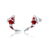 Pendientes Lucky Koi de plata de ley Pendientes simples chapados en platino, SCE812