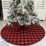 Adornos navideños Escena navideña con árbol de Navidad Decoración inferior Delantal, Black Red Checkered