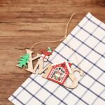 Listado de bienvenida de casa en inglés de madera navideña de 3 piezas, Old Man, Snowman, Elk - Imagen 3