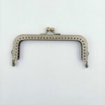 Bolso de mano con billetera cuadrada en relieve de 10 piezas con asa de metal, 12.5 cm - Imagen 3