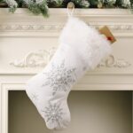 Decoraciones navideñas Franela Perla Copo de nieve Calcetines navideños Calcetines navideños de felpa Calcetines de regalo
