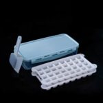 Caja de hielo de silicona para el hogar con tapa, molde para cubitos de hielo, refrigerador, celosía de hielo, congelador rápido, entrega de Color aleatorio, 64 Grid