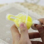 5 uds., Esponja giratoria de 360 ​​grados, cepillo amarillo para pezones para bebés, limpieza de tetinas, cepillos para biberones, limpiador para chupetes para bebés