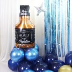Conjunto de globo azul colgando bandera whisky globo cadena conjunto fiesta decoración decoración accesorios - Imagen 2