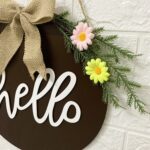 Decoraciones para el hogar, corona de Pascua, accesorios de tiro, corona para colgar en la puerta, Whiteboard Black Letter Welcome Sign - Imagen 5