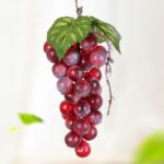 Simulación de fruta, simulación de uvas, PVC con accesorios para brotes de uva color crema, 4 Bunches 36 Red Grapes