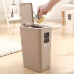 Bote de basura de plástico de clasificación cubierto para sala de estar, tipo prensa rectangular para el hogar, 12 litros, con borde de cubierta - Imagen 4