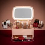 Caja de almacenamiento de cosméticos Productos para el cuidado de la piel a prueba de polvo Escritorio LED con estante de espejo, Pink Large LED Light Model