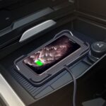 Cargador inalámbrico antideslizante para coche POLMXS C12