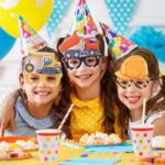 3 PCS Niños Fiesta de cumpleaños Gafas divertidas Accesorios para fotos, Logging Truck, Forklift, Tanker Truck, Small Crane, Bulldozer, Engineering Cap, Expel Soil Machine, Dump Truck, Excavator, Grinder, Screw Machine, Crane, Bus, Red Excavator... - Imagen 5
