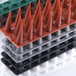 12 PCS Repelente de pájaros de plástico Valla de espinas Clavos anti-escalada, Brick Red - Imagen 2