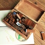 Números de madera + sello de letras inglesas, 70 PCS / Box