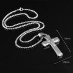 1213 Collar cruzado de tres capas Collar de hombre de acero de titanio, Black Pendant+3x55cm Pearl Chain - Imagen 3