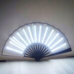 00021 LED Prom Lighting Ventilador plegable Bar Colorido Atmósfera Grupo Props, White