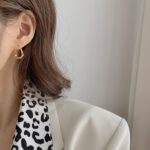 Pendientes de botón de temperamento simple de estilo escarchado para mujer con hebilla de aguja de plata S925, Small Golden
