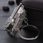 Llavero con colgante de coche para hombre, modelo personalizado del mundo del tanque - Imagen 2