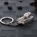 Llavero con colgante de coche para hombre, modelo personalizado del mundo del tanque - Imagen 3