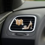 2 unids/set salida de aire del coche decoración con incrustaciones de diamantes Clip de aromaterapia, Bag+Color High Heels - Imagen 6
