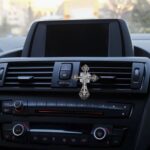 Clip decorativo de aromaterapia con salida de aire de coche cruzado de metal - Imagen 5