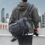 Cwatcun D115 Bolso bandolera para cámara DSLR con película de cuero impermeable, Black Large - Imagen 2