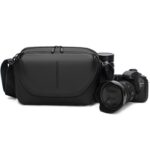 Bolso bandolera QISEMIAN todo en uno para fotografía de hombre con compartimento extraíble para cámara y soporte para trípode.